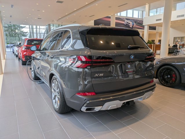 New 2026 BMW X5 xDrive50e image 8