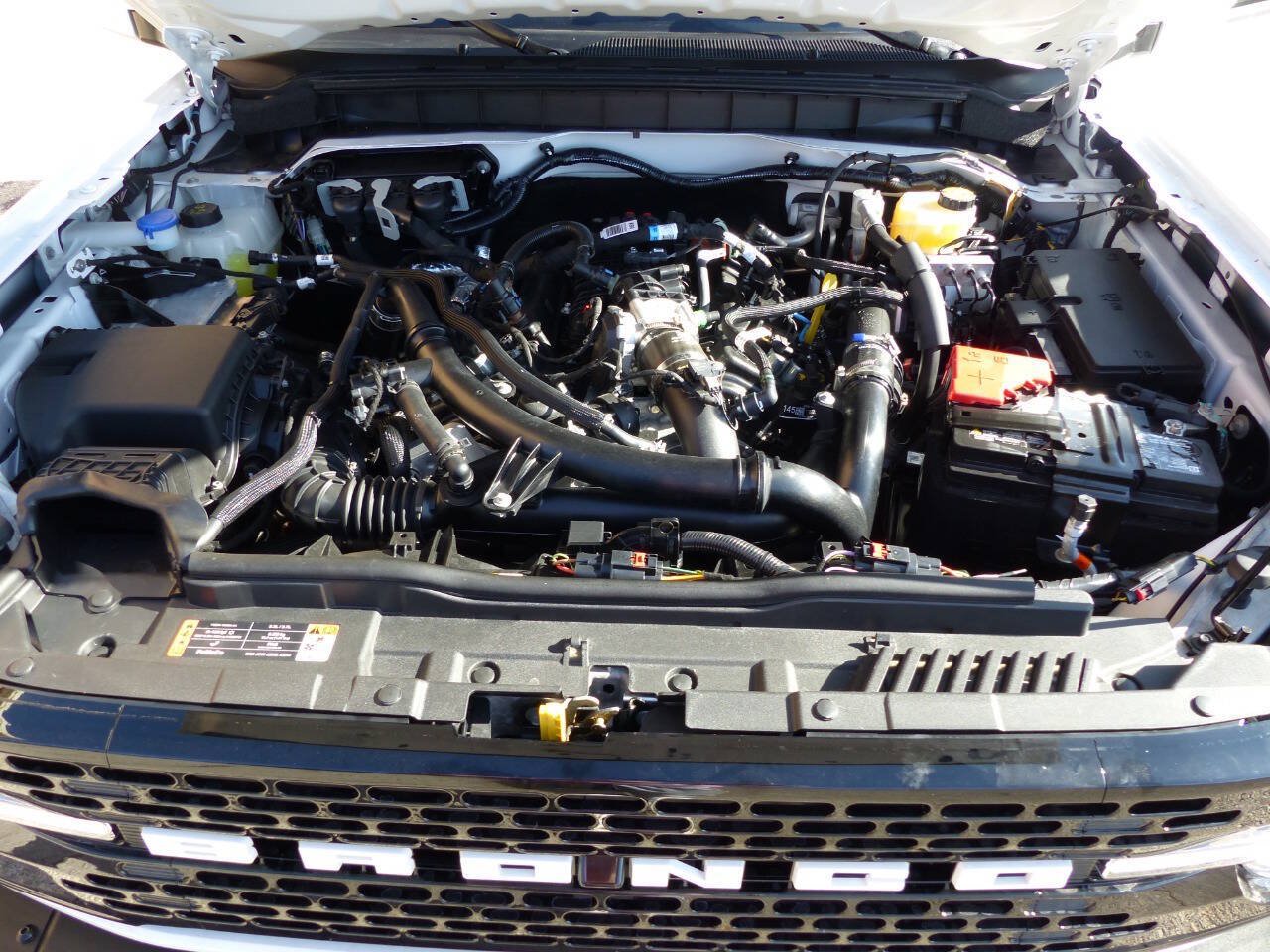 Used 2025 Ford Bronco Outer Banks AWD/4WD image 25