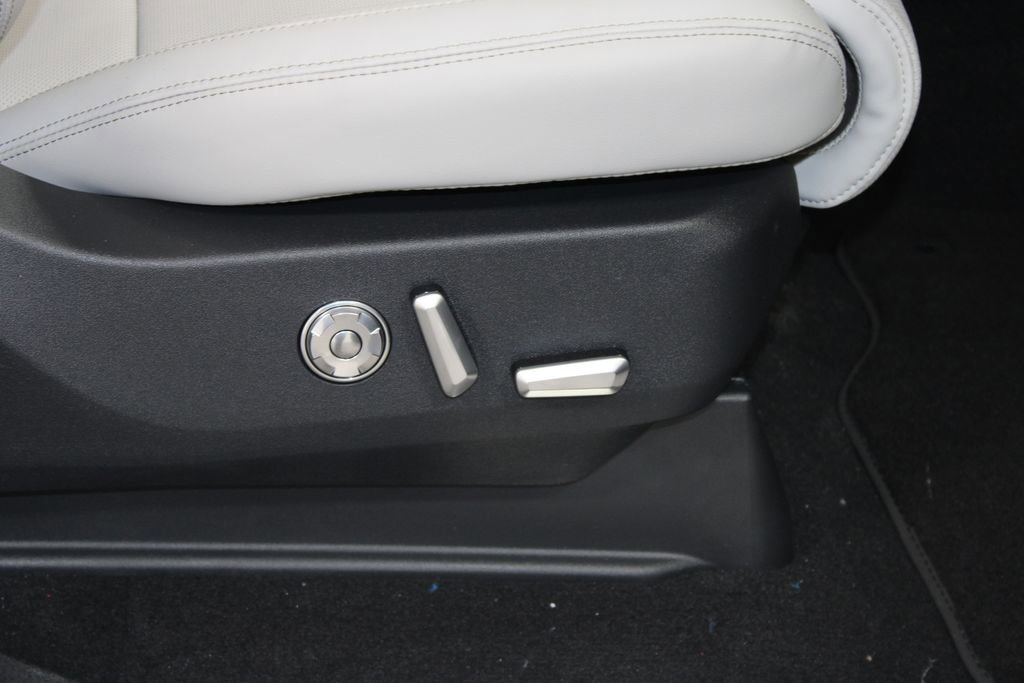 New 2026 Lincoln Navigator Reserve image 30