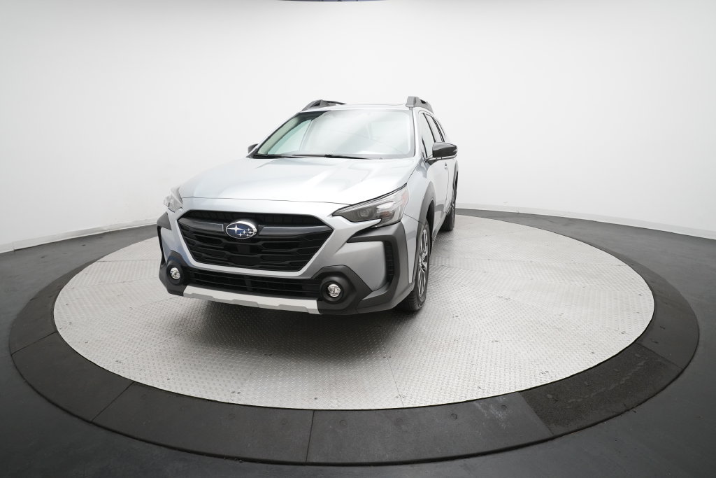 Certified 2025 Subaru Outback Limited AWD/4WD image 12
