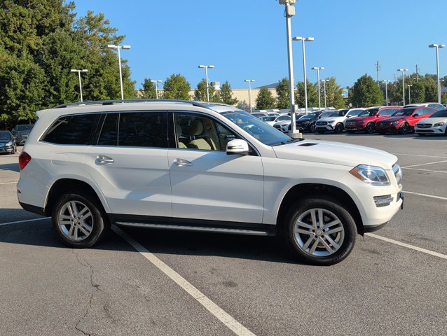 Used 2015 Mercedes-Benz GL 320 BlueTEC 4MATIC image 4