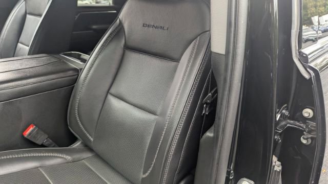Used 2024 GMC Sierra 2500 Denali w/ Denali Reserve Package image 16