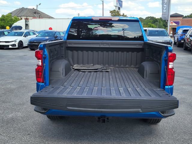 Used 2023 Chevrolet Silverado 1500 Custom w/ LPO, Dark Essentials Package AWD/4WD image 4