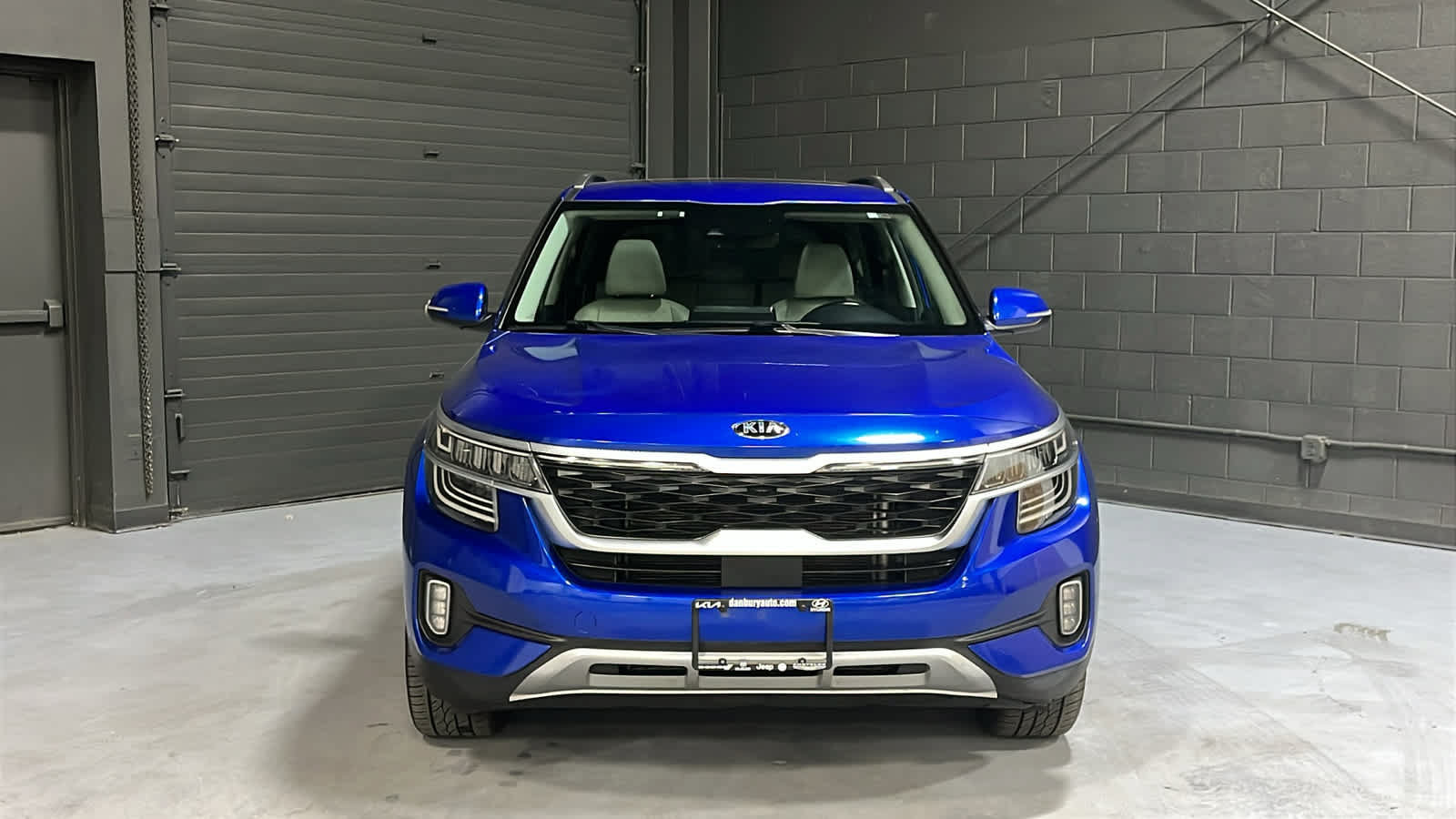 Used 2021 Kia Seltos SX w/ SX Sunroof Package AWD/4WD image 2