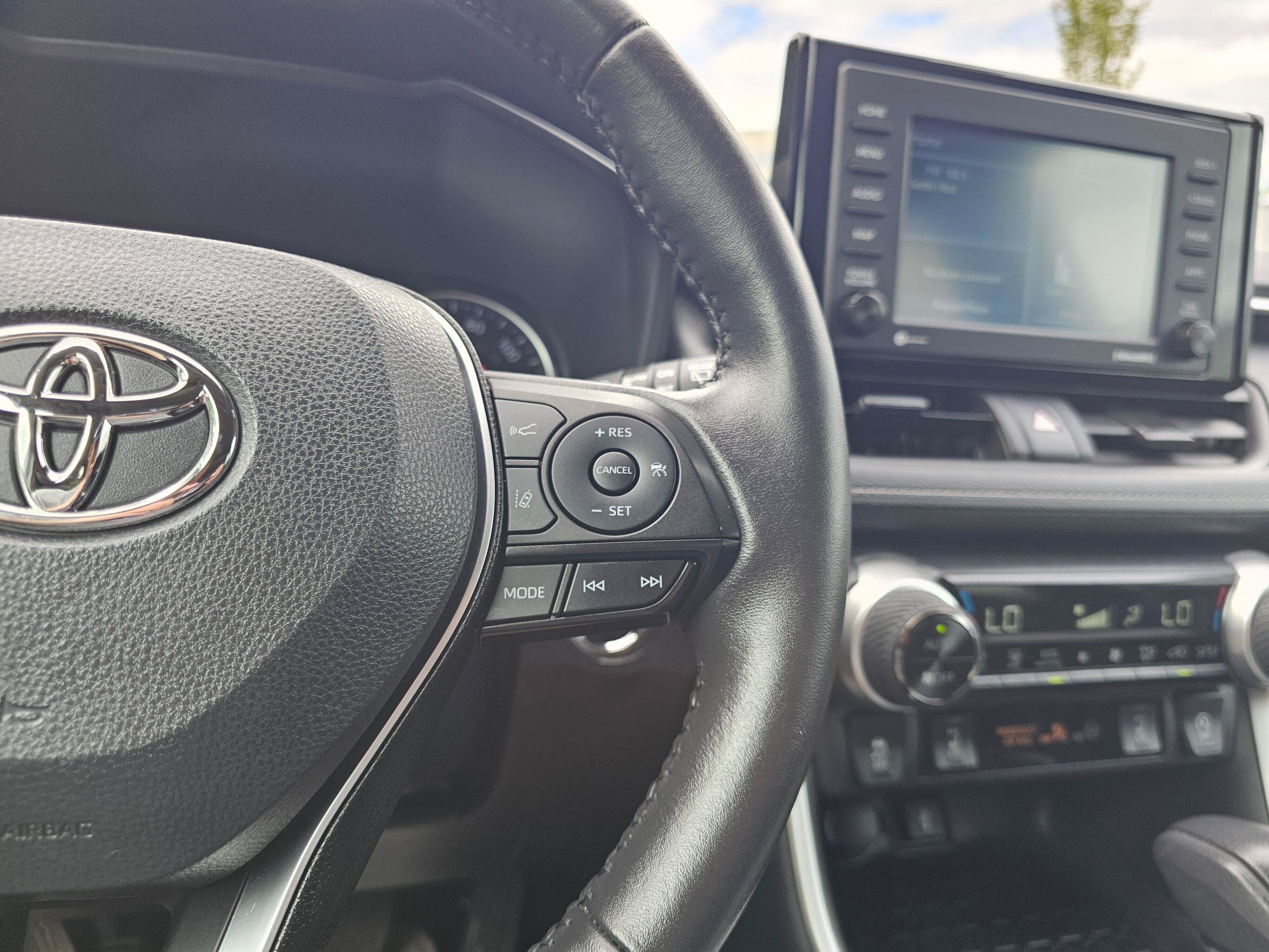 Used 2022 Toyota RAV4 XLE w/ Convenience Package AWD/4WD image 32