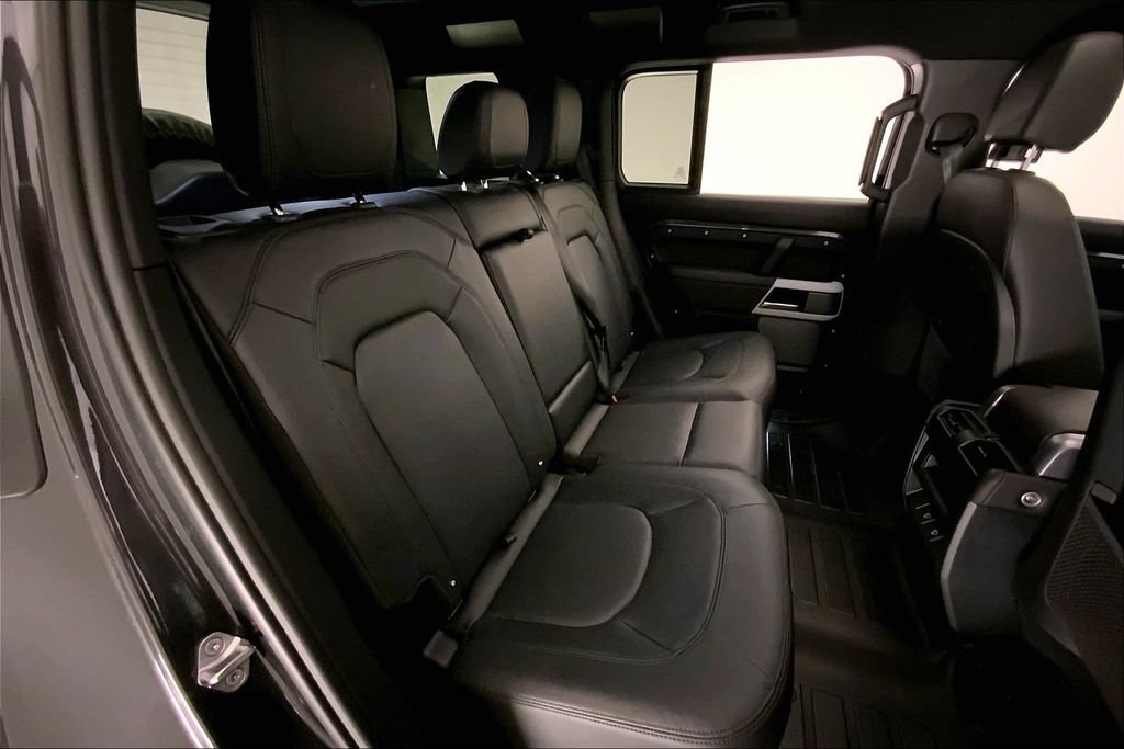 Used 2024 Land Rover Defender 110 S AWD/4WD image 15