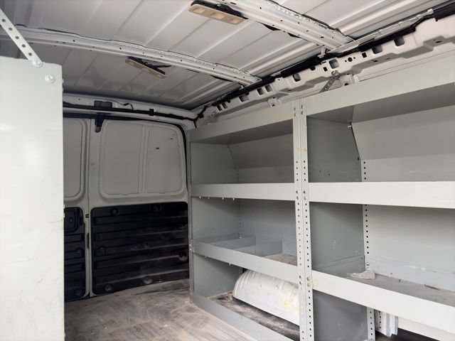 Used 2021 Chevrolet Express 2500 RWD image 2