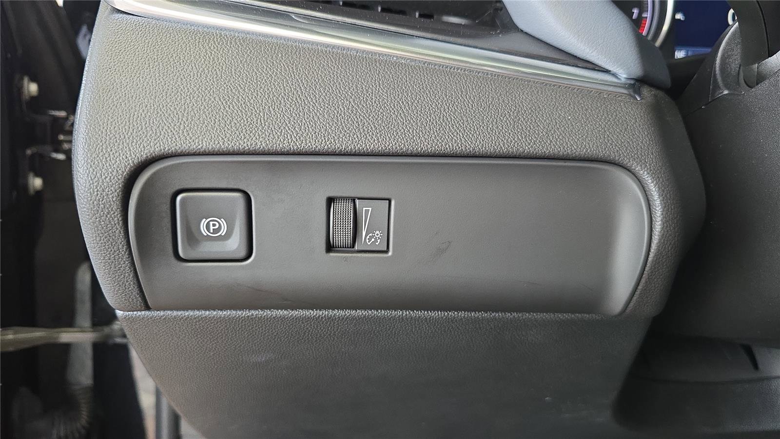 Used 2023 Buick Enclave Essence w/ Sport Touring Edition image 26