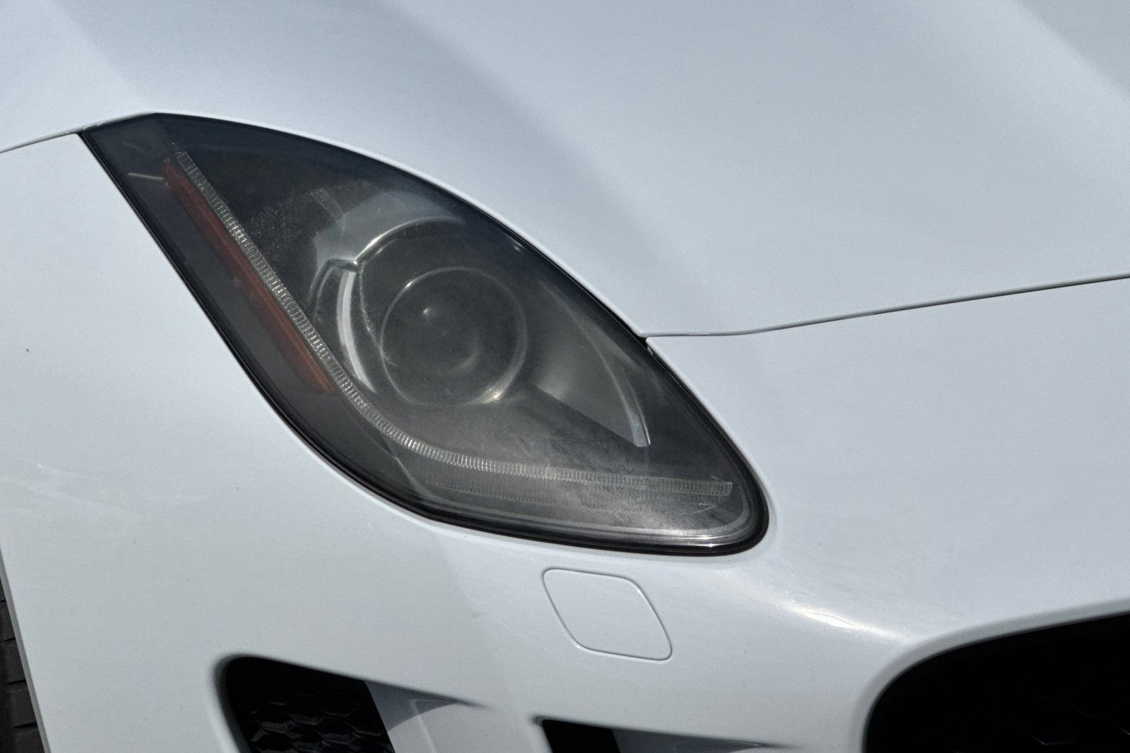 Used 2015 Jaguar F-TYPE Convertible RWD image 41