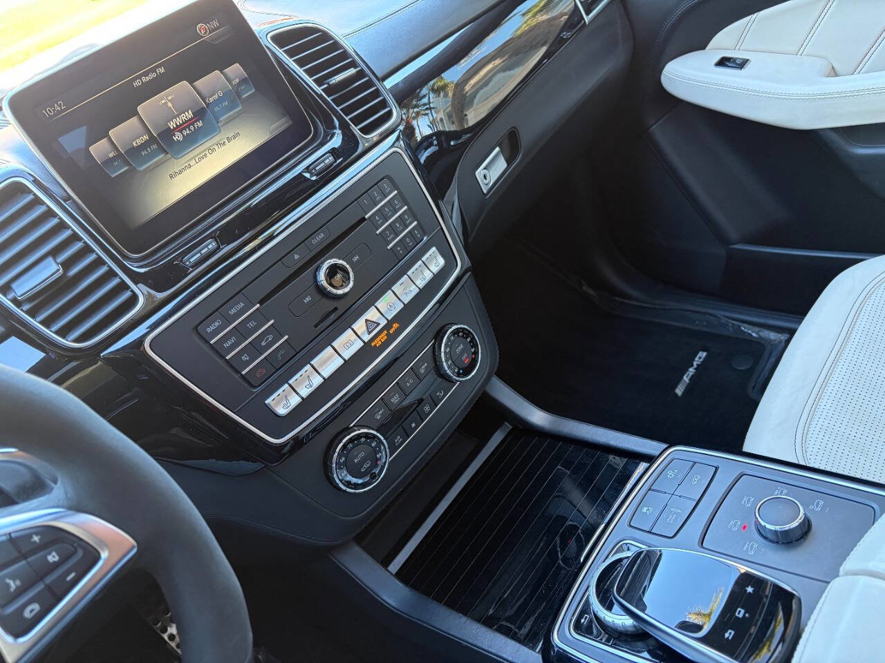 Used 2016 Mercedes-Benz GLE 63 AMG S w/ Driver Assistance Package image 19