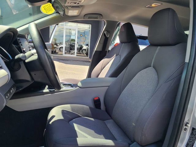 Used 2023 Toyota Camry LE AWD/4WD image 15