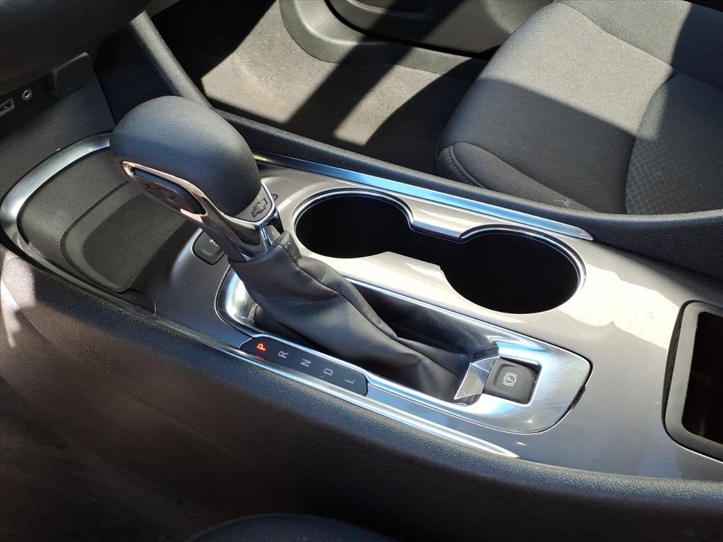 Used 2024 Chevrolet Malibu LT image 11