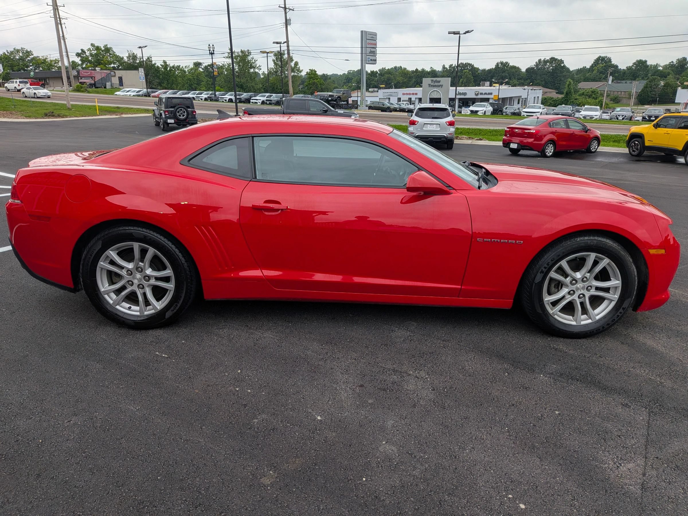 Used 2015 Chevrolet Camaro LS RWD image 7
