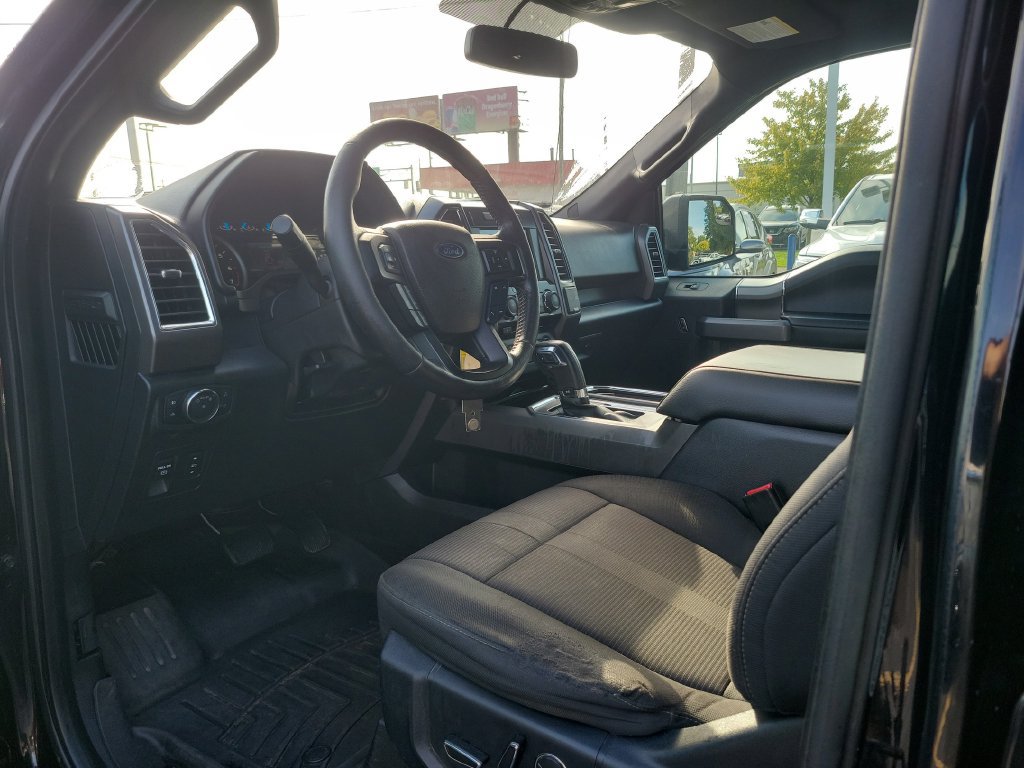 Used 2016 Ford F150 XLT w/ Equipment Group 302A Luxury AWD/4WD image 27