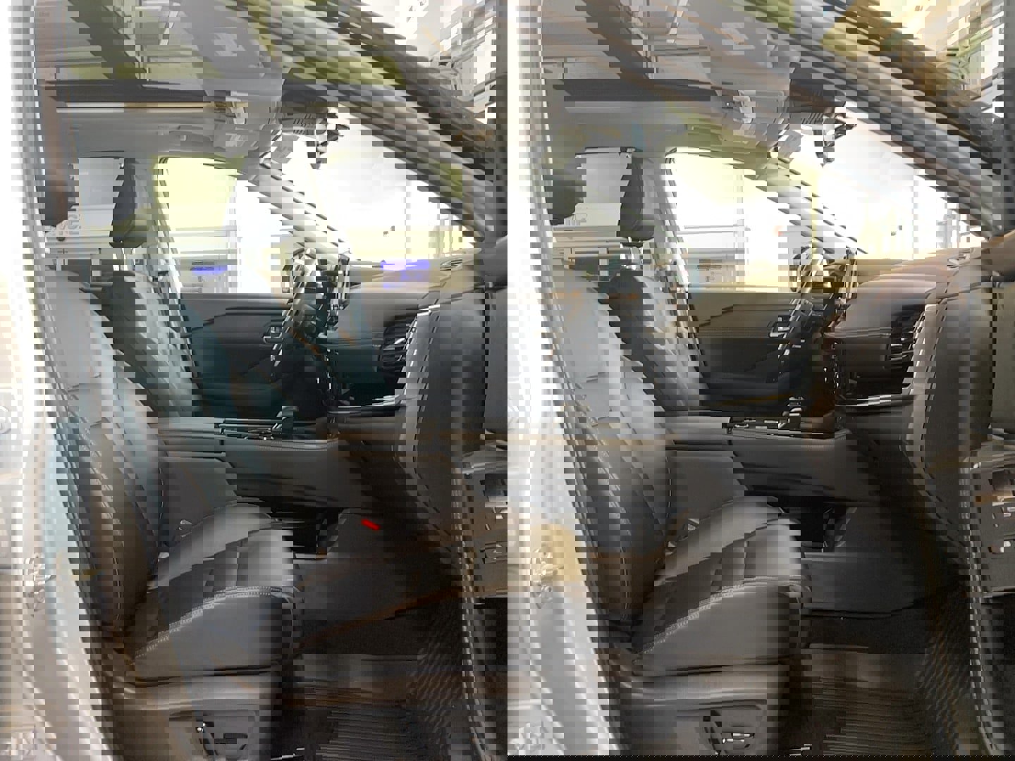 Used 2022 Nissan Rogue SL w/ SL Premium Package image 19