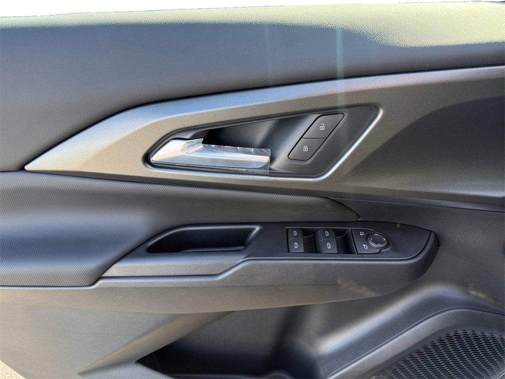 New 2026 Chevrolet Equinox EV LT w/ Midnight Package image 11