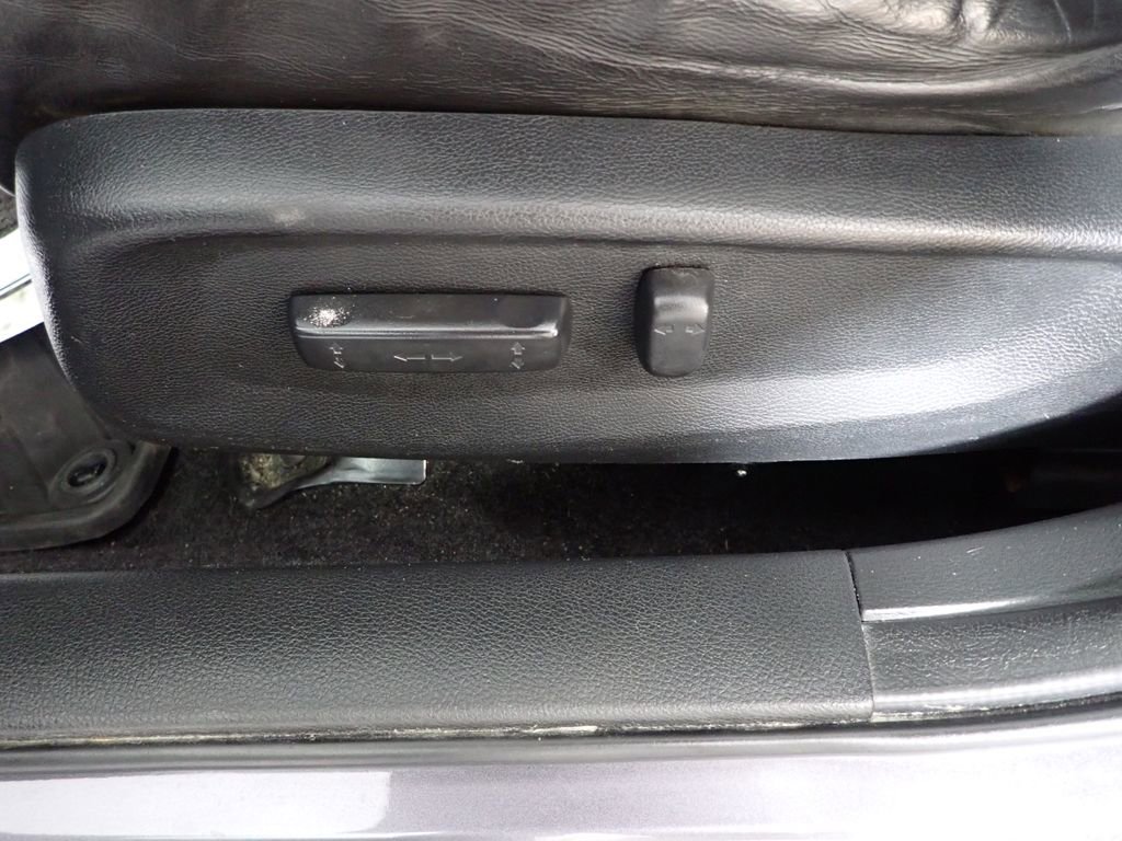 Used 2017 Honda Civic EX-L image 23