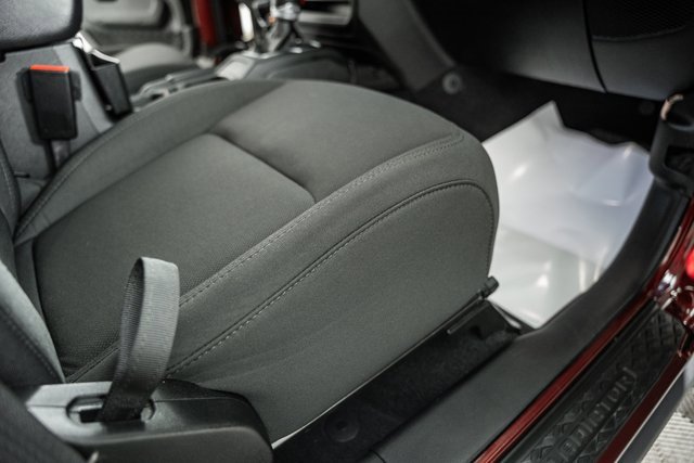 Used 2021 Jeep Gladiator Willys image 37