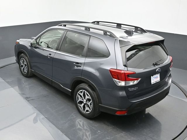 Used 2024 Subaru Forester Premium image 14