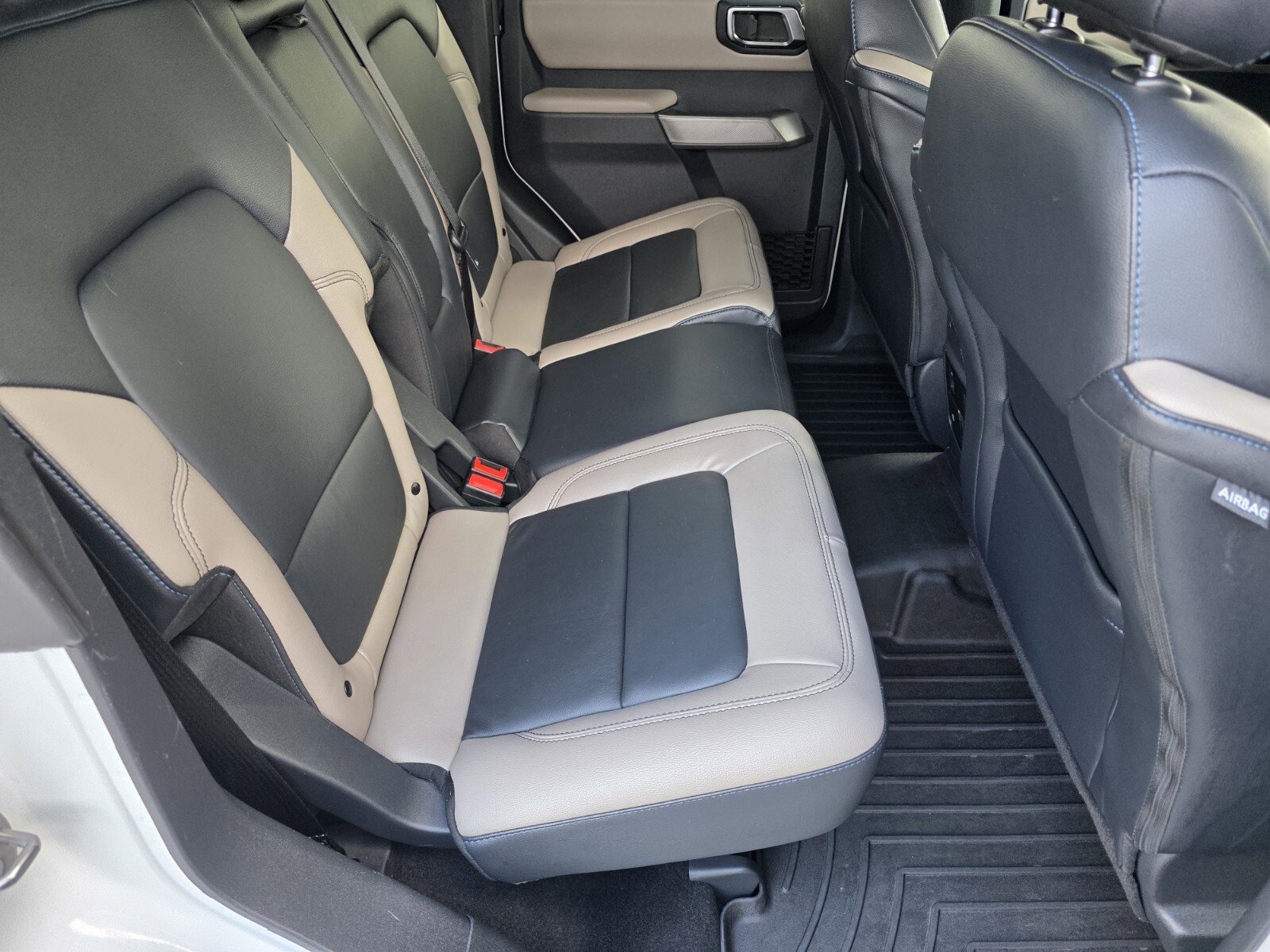 Used 2022 Ford Bronco Wildtrak AWD/4WD image 5