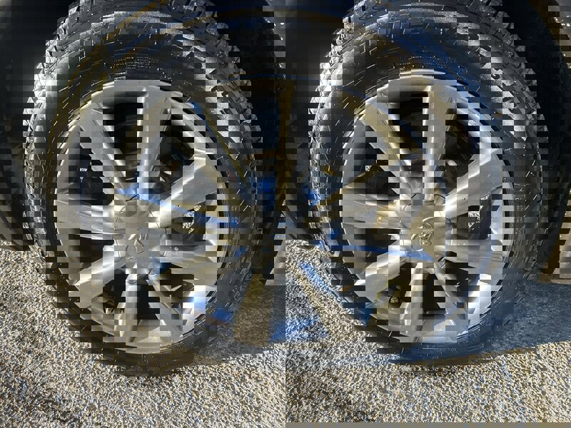 Used 2017 INFINITI QX50 w/ Premium Plus Package image 7