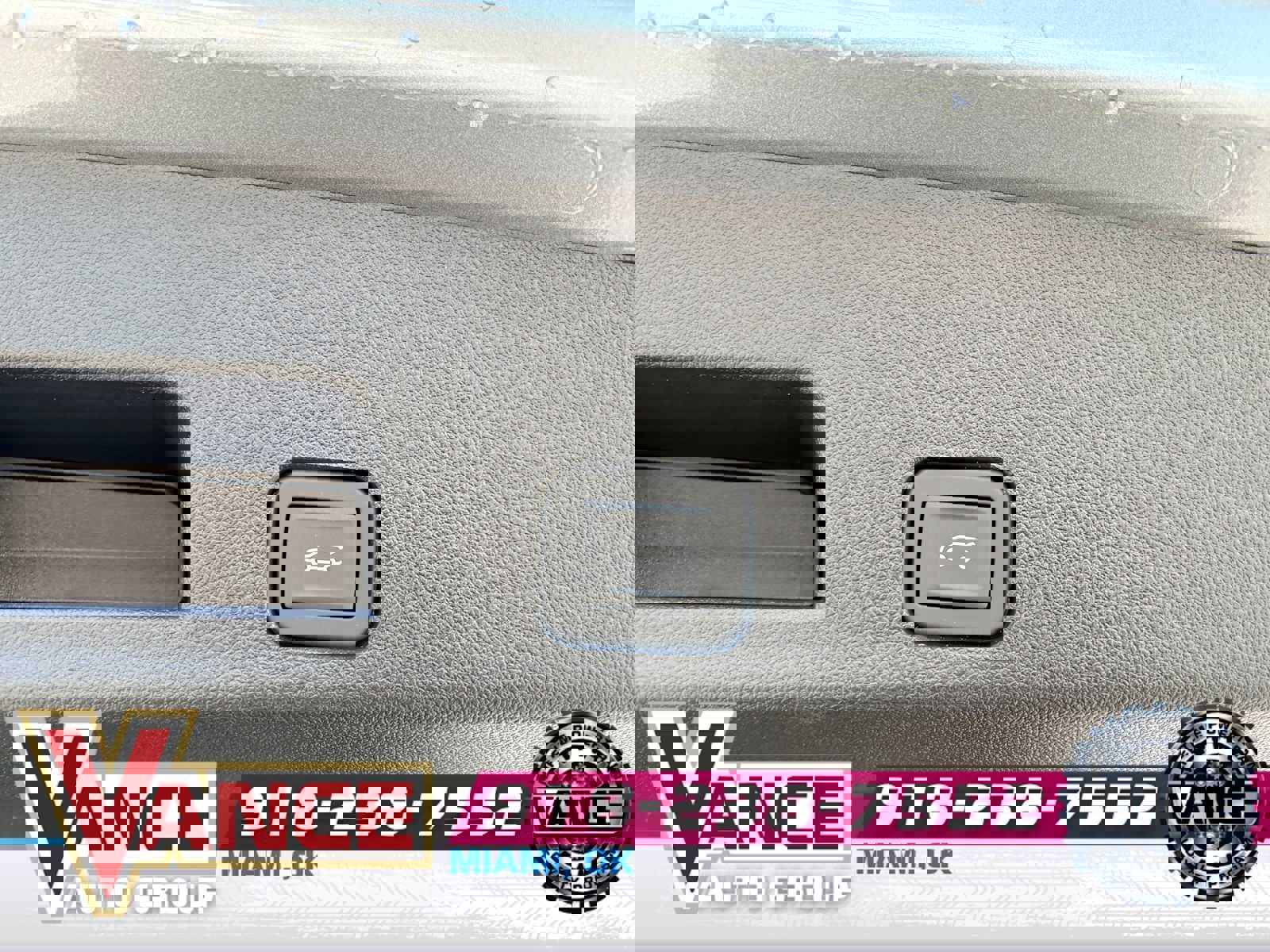 New 2026 GMC Acadia AT4 w/ Luxury Package image 18