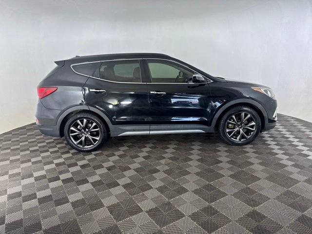 Used 2017 Hyundai Santa Fe Sport FWD image 4