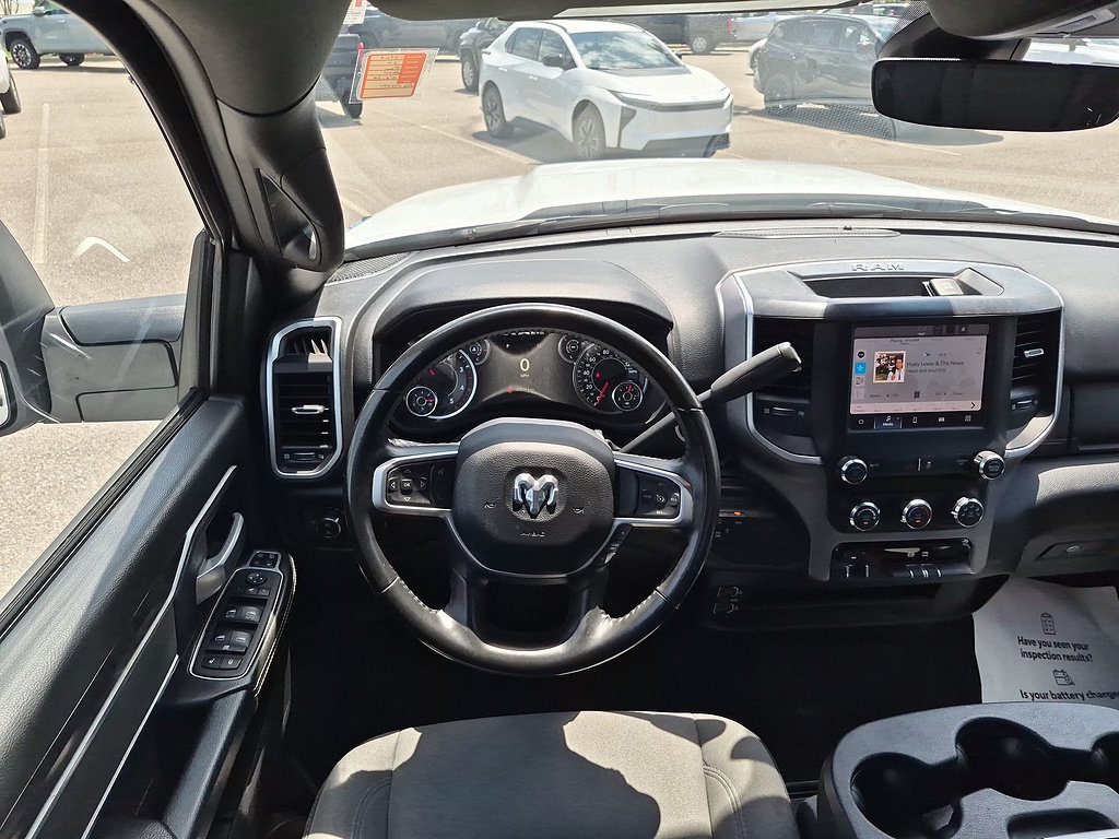 Used 2024 RAM 2500 Big Horn AWD/4WD image 29