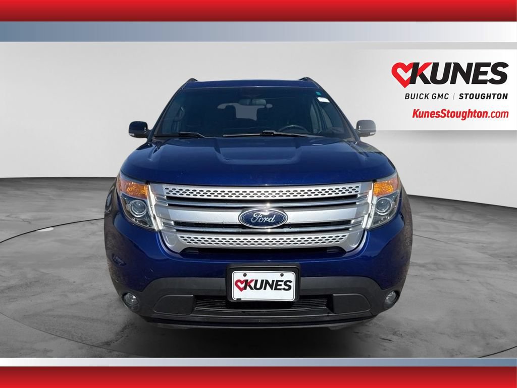 Used 2015 Ford Explorer XLT AWD/4WD image 3