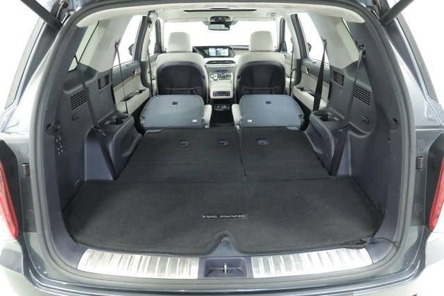 Used 2021 Hyundai Palisade Calligraphy w/ Cargo Package FWD image 37