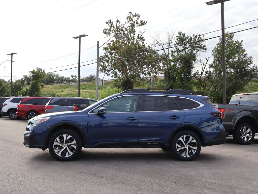 Used 2022 Subaru Outback Limited AWD/4WD image 4