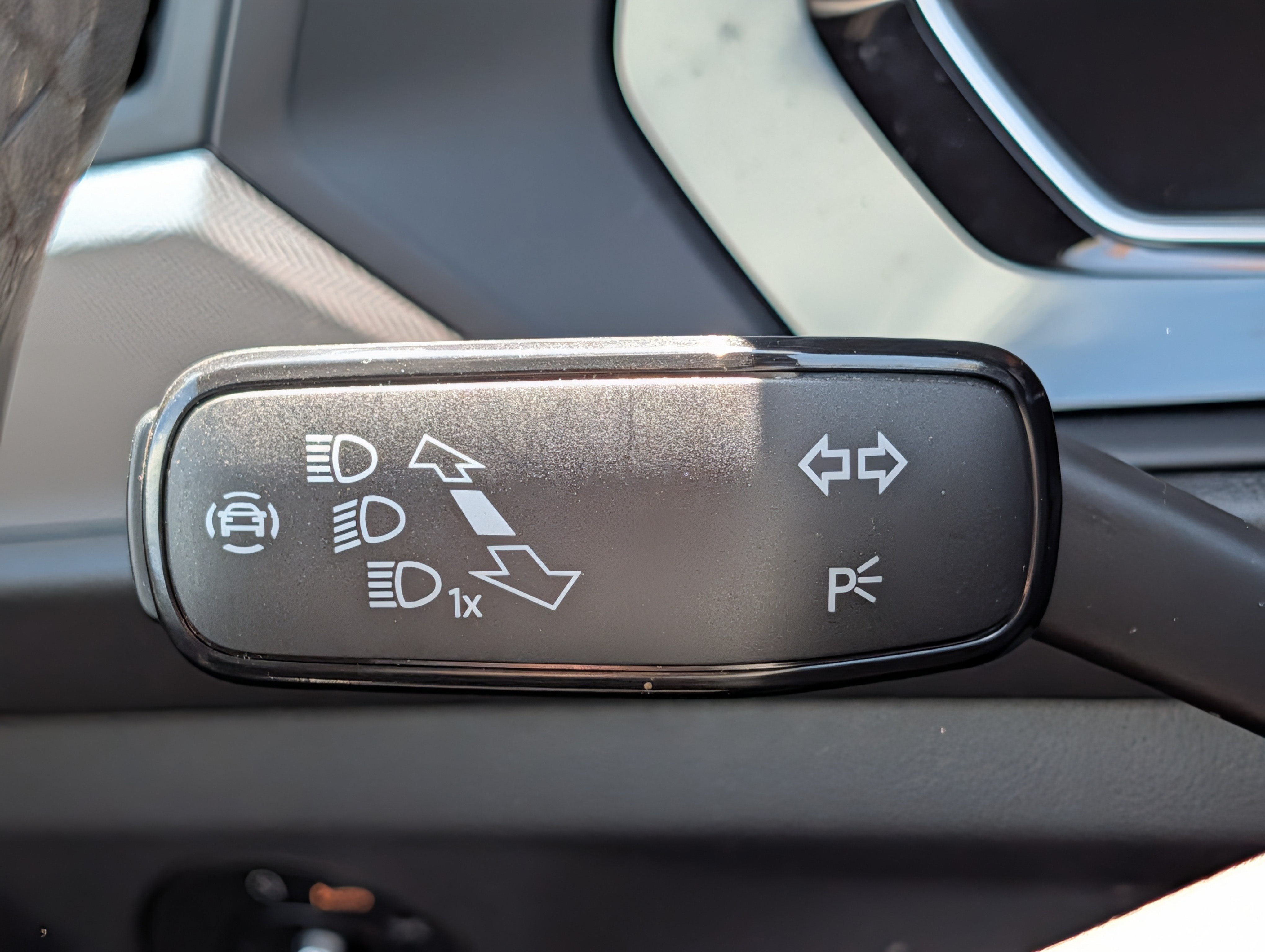 Certified 2024 Volkswagen Jetta Sport FWD image 30