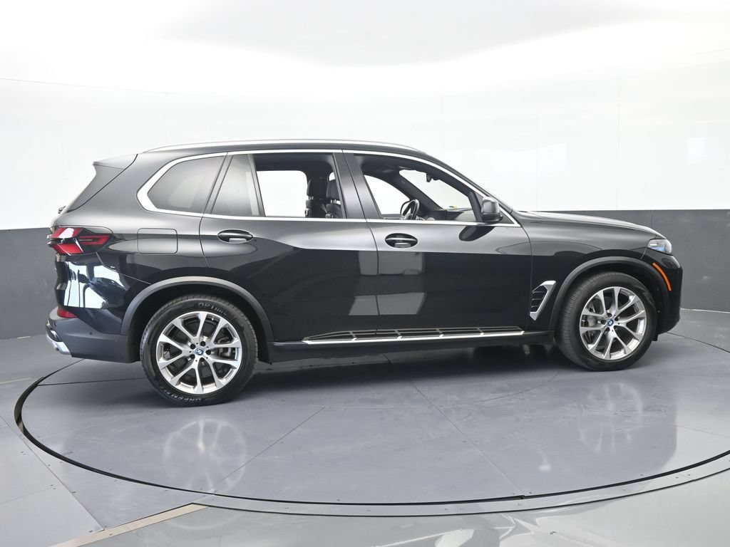 Used 2025 BMW X5 xDrive50e AWD/4WD image 7
