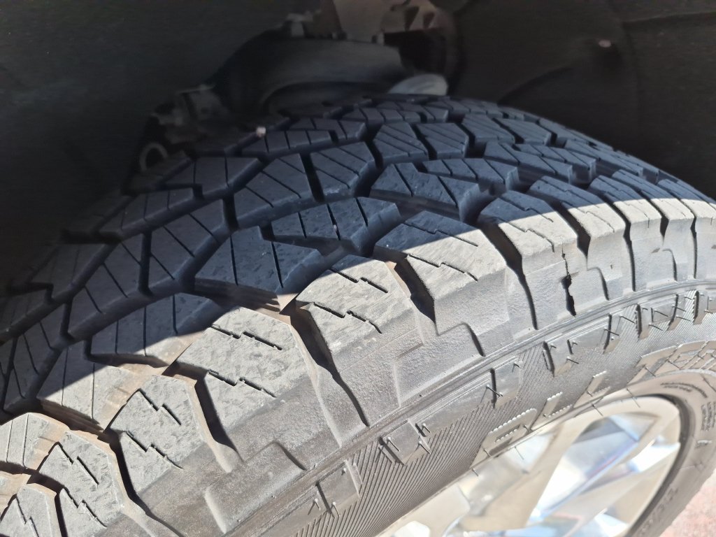 Used 2021 GMC Sierra 1500 SLT RWD image 14