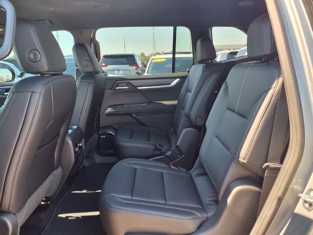 New 2027 GMC Acadia Elevation w/ Elevation Premium Package FWD image 13