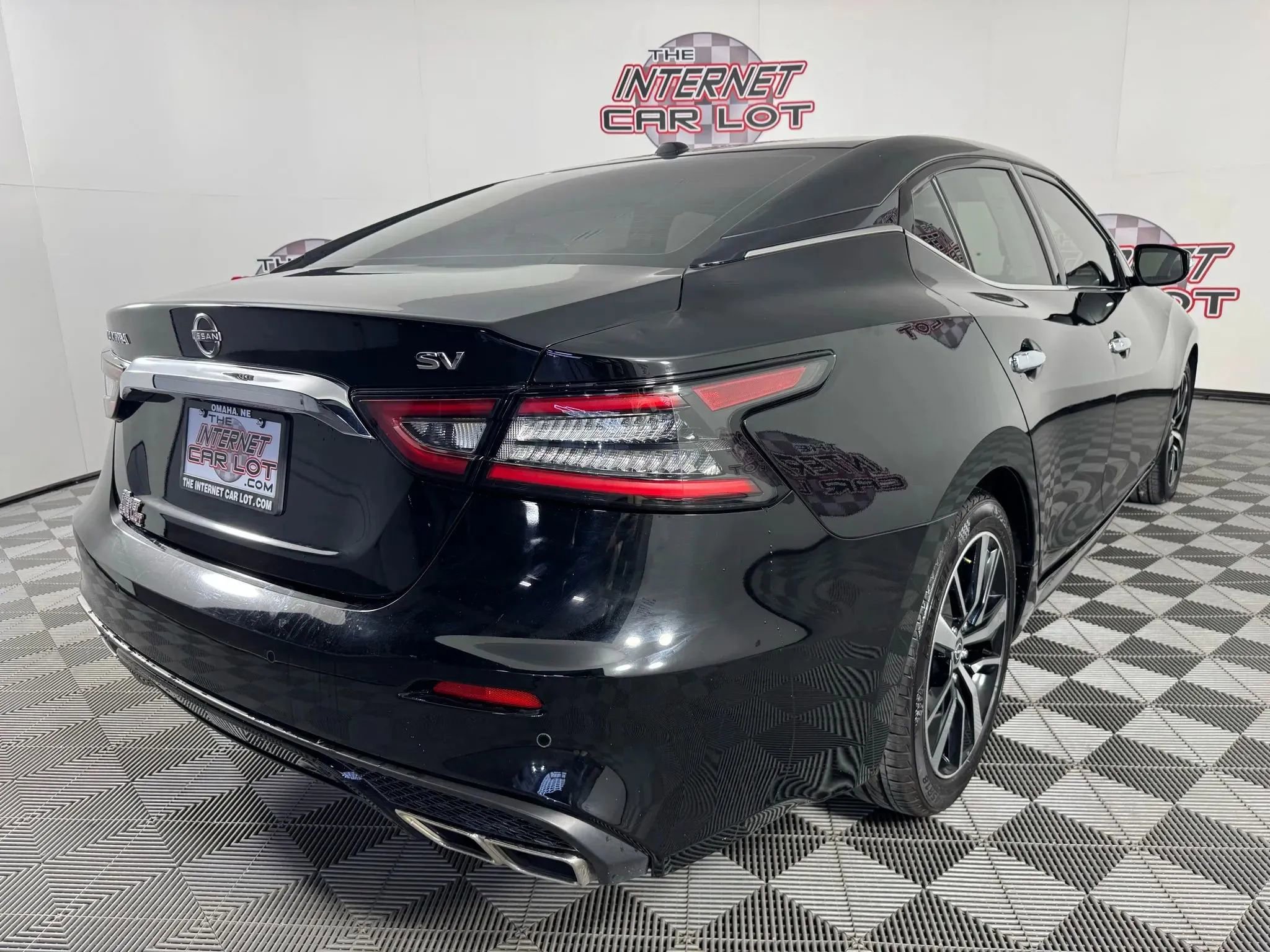 Used 2023 Nissan Maxima SV w/ Floor Mat Group image 28