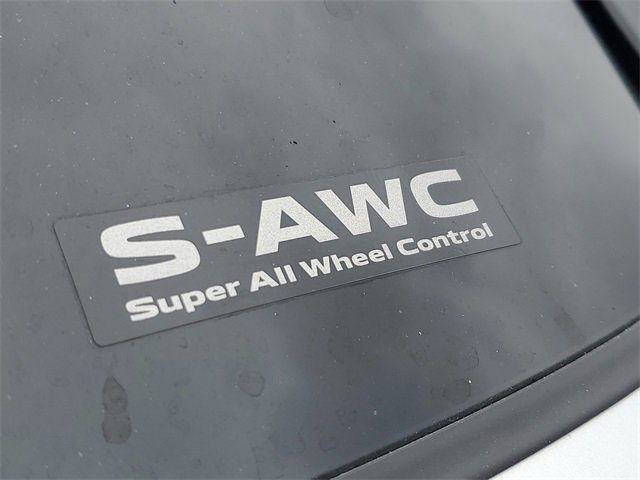 Used 2025 Mitsubishi Outlander SE image 9