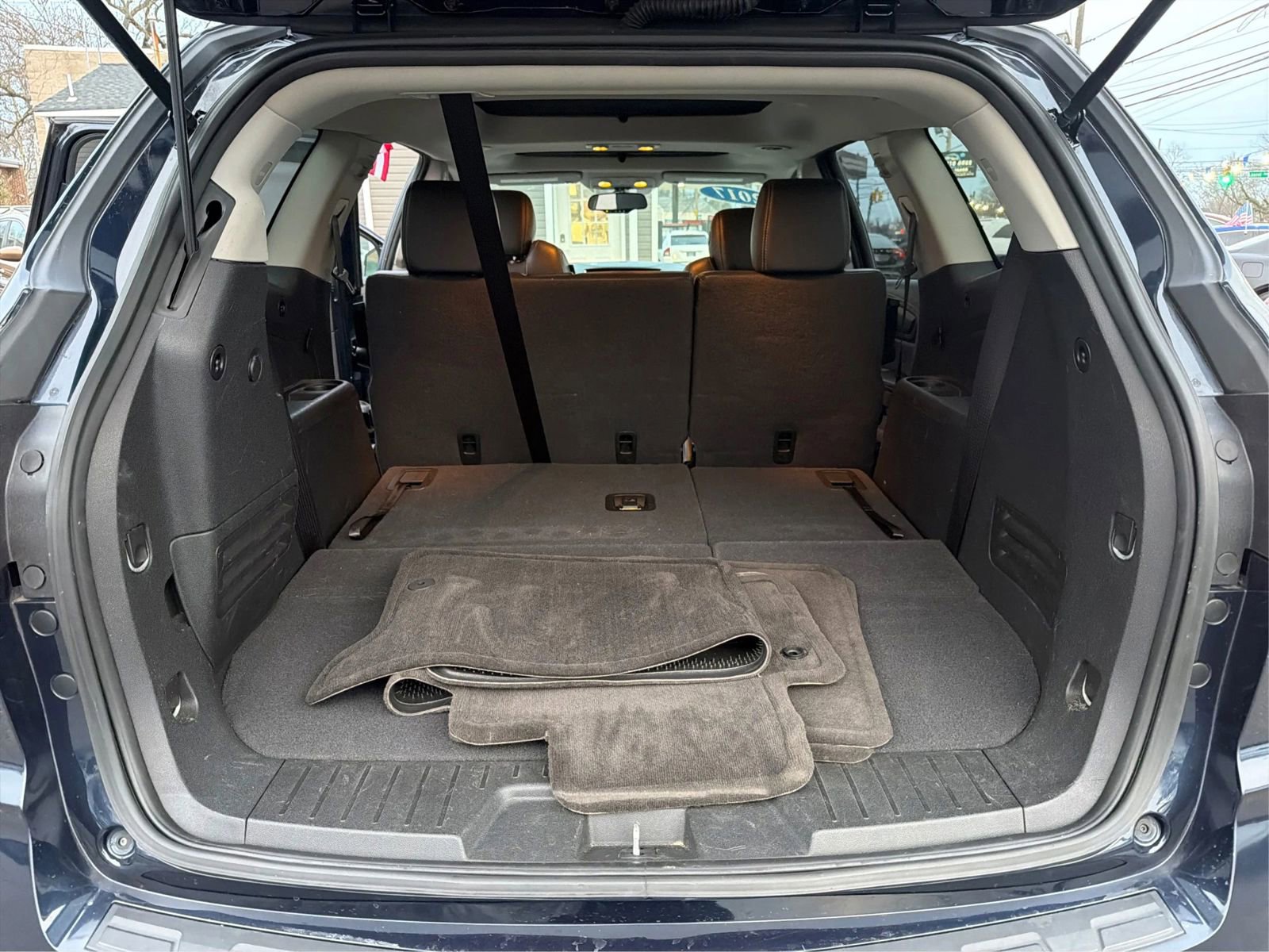 Used 2017 Chevrolet Traverse LT image 13