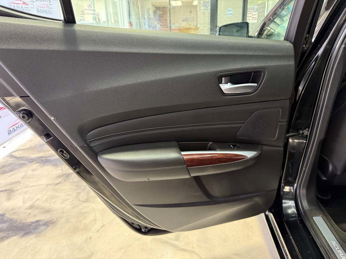 Used 2017 Acura TLX w/ Technology Package FWD image 19