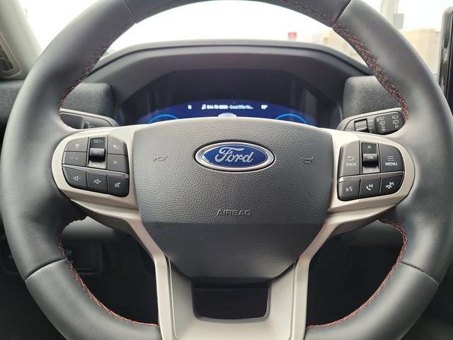 Used 2026 Ford Explorer Active RWD image 18