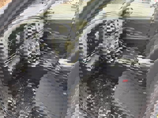 Used 2024 Hyundai Elantra SEL image 7