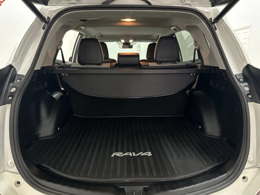 Used 2016 Toyota RAV4 Limited FWD image 15