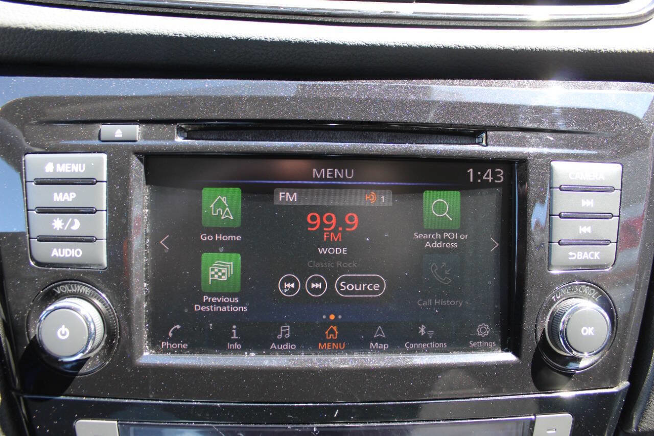 Used 2020 Nissan Rogue SV w/ Sun & Sound Touring Package AWD/4WD image 14