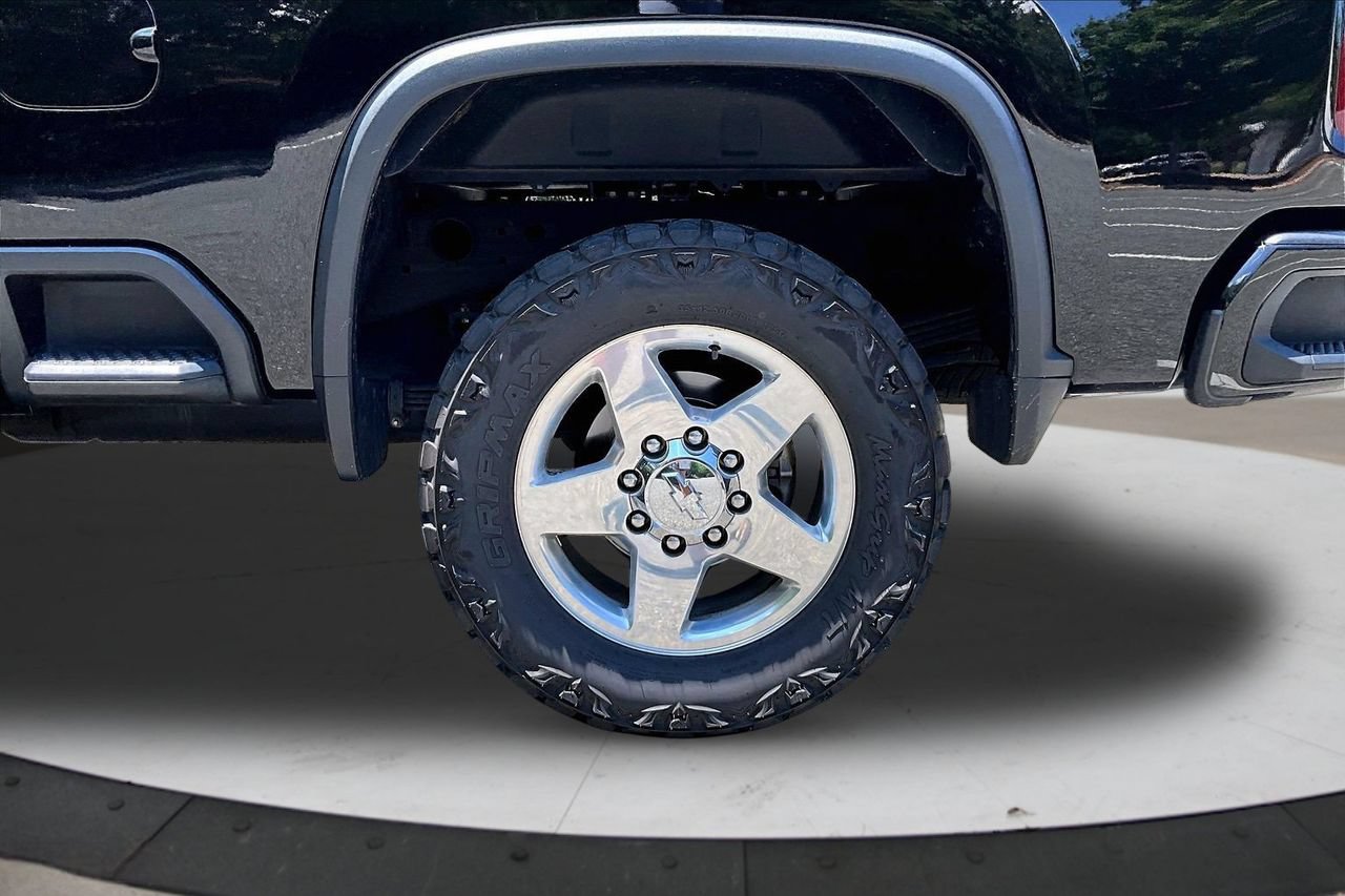 Used 2024 Chevrolet Silverado 2500 Custom w/ Custom Convenience Package AWD/4WD image 33