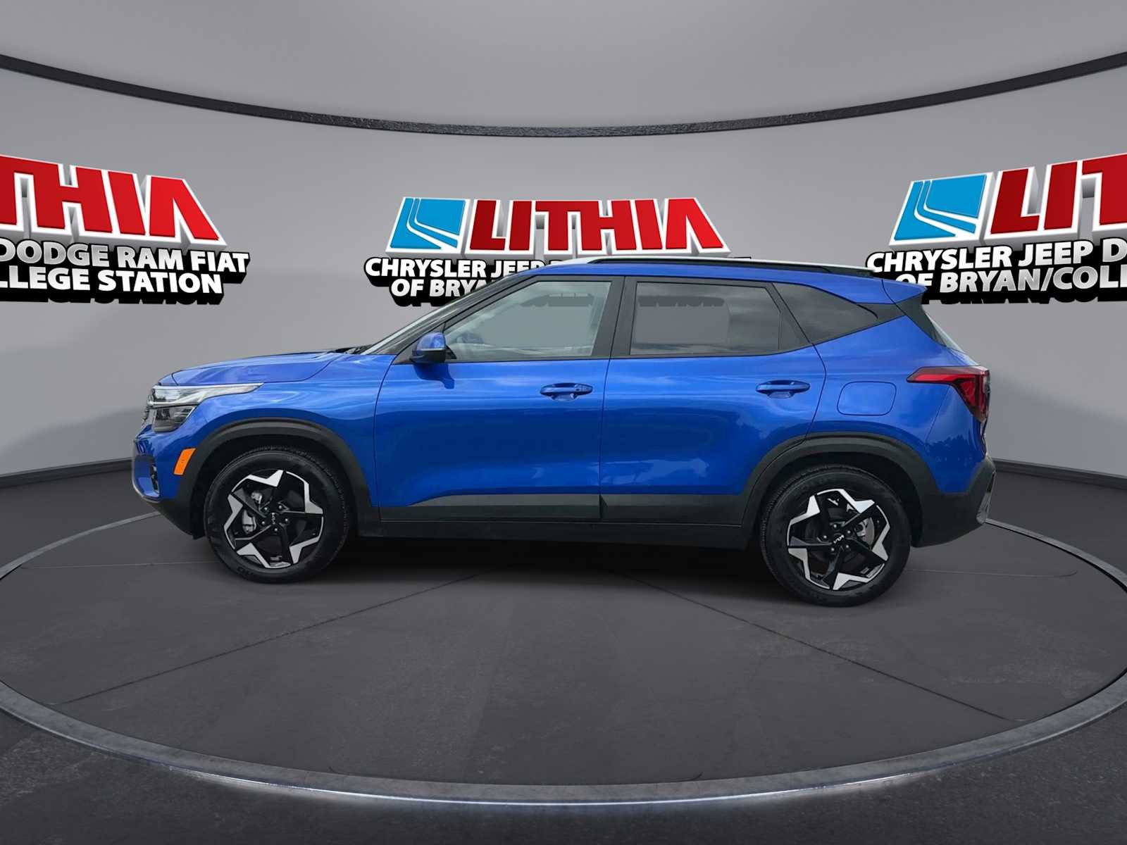 Used 2025 Kia Seltos S FWD image 5