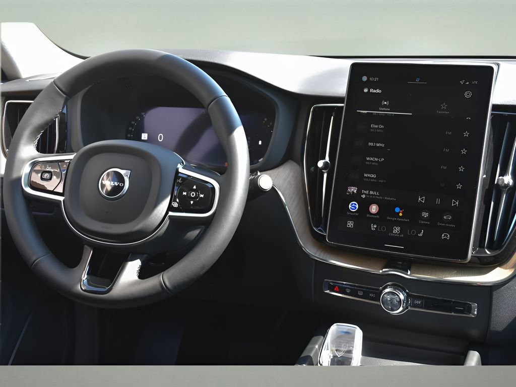 Certified 2026 Volvo XC60 B5 Plus w/ Protection Package Premier image 17