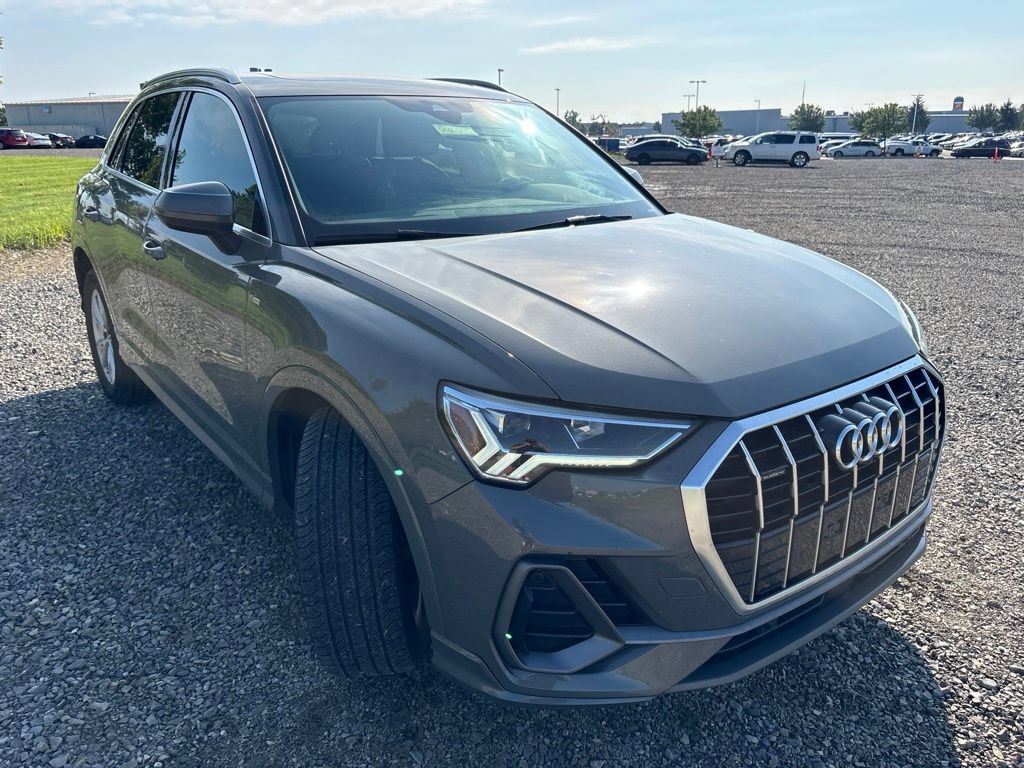 Used 2022 Audi Q3 2.0T Premium Plus AWD/4WD image 15