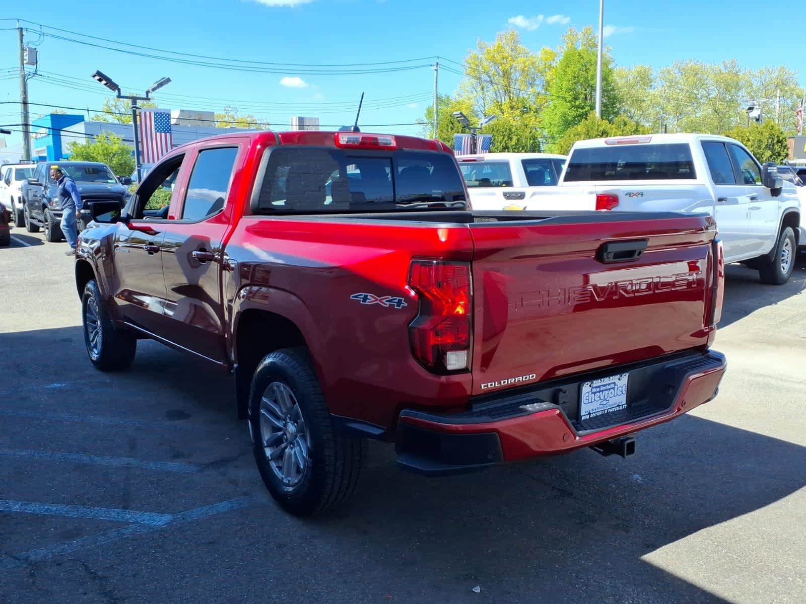 Used 2026 Chevrolet Colorado LT w/ Advanced Trailering Package AWD/4WD image 4