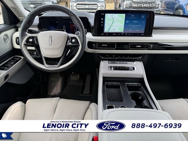 Used 2025 Lincoln Aviator Reserve w/ Equipment Group 201A image 15