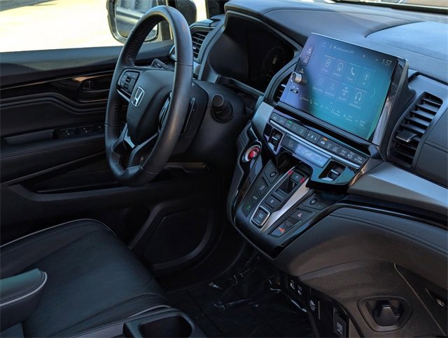 Used 2025 Honda Odyssey Touring image 38